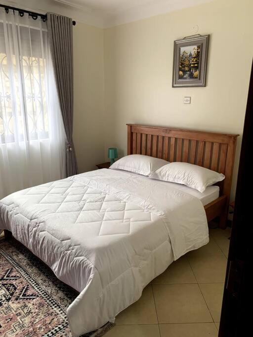 Cozy 2-Bedroom Apartment Within City Limits. Kampala Ngoại thất bức ảnh